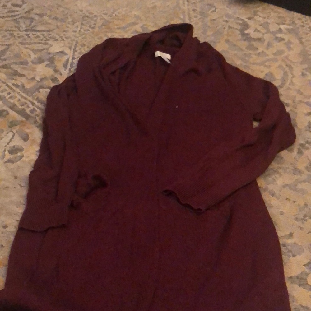 Maroon sweater